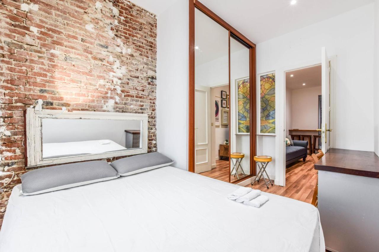Apartamento Plaza De Lavpies Lägenhet Madrid Exteriör bild