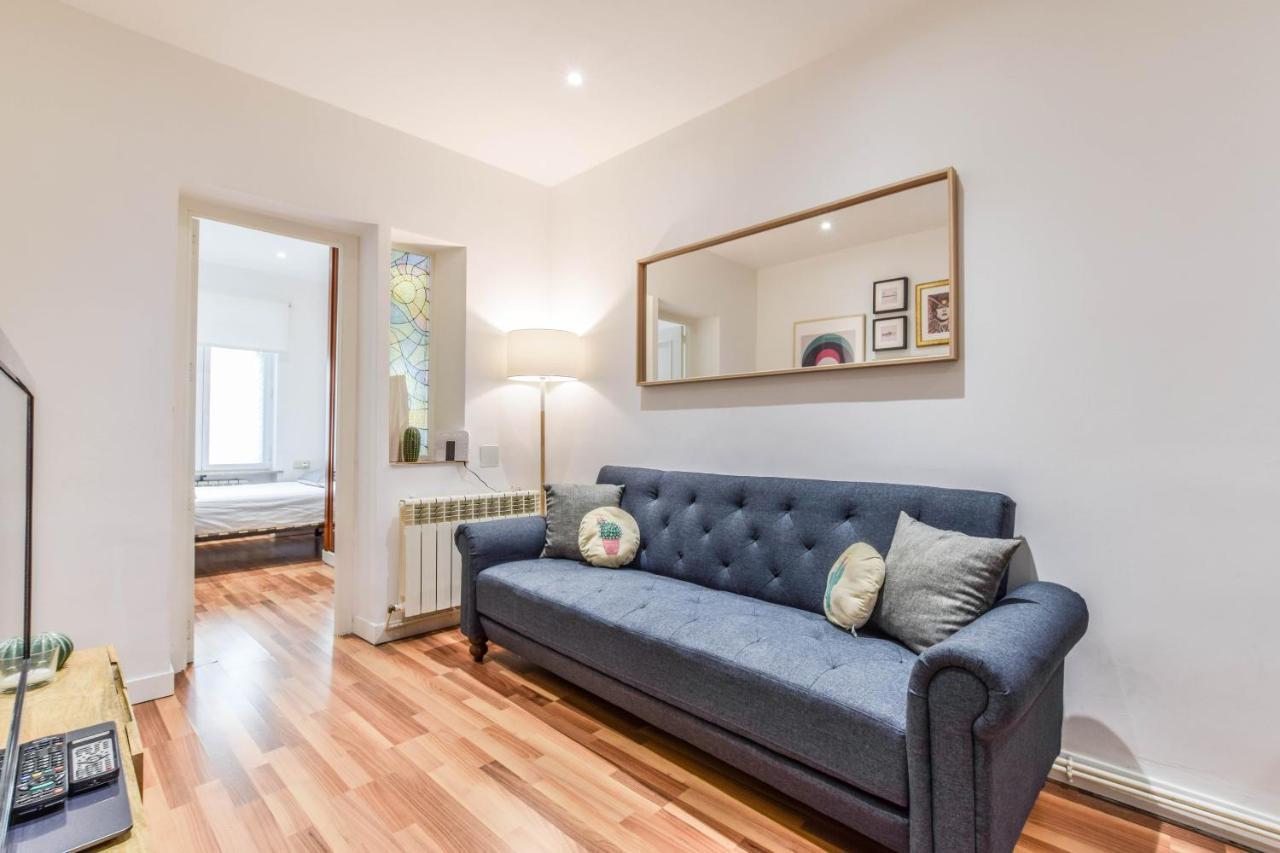 Apartamento Plaza De Lavpies Lägenhet Madrid Exteriör bild