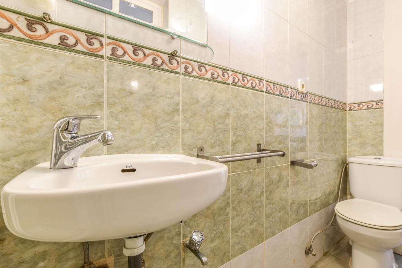 Apartamento Plaza De Lavpies Lägenhet Madrid Exteriör bild